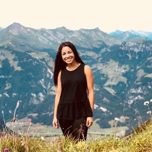 Meet your Posher, Maria